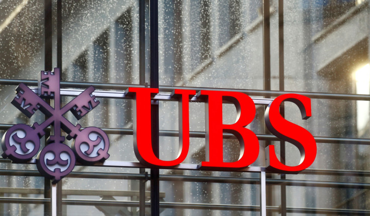 O logotipo do banco suíço UBS é visto em Zurique