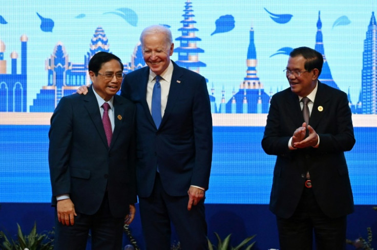 O presidente dos EUA, Joe Biden, buscará maneiras de controlar a Coreia do Norte, que lançou uma barragem de mísseis nas últimas semanas, durante conversas com líderes sul-coreanos e japoneses antes de uma reunião com o chinês Xi Jinping