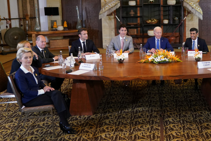 Líderes globais participam de uma reunião, após uma suposta explosão de míssil russo na Polônia, em Bali