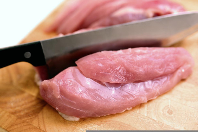 Imagem representativa: carne cortada