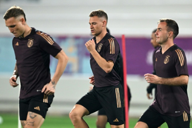 Jogadores da Alemanha treinam para a partida de domingo pelo Grupo E da Copa do Mundo contra a Espanha