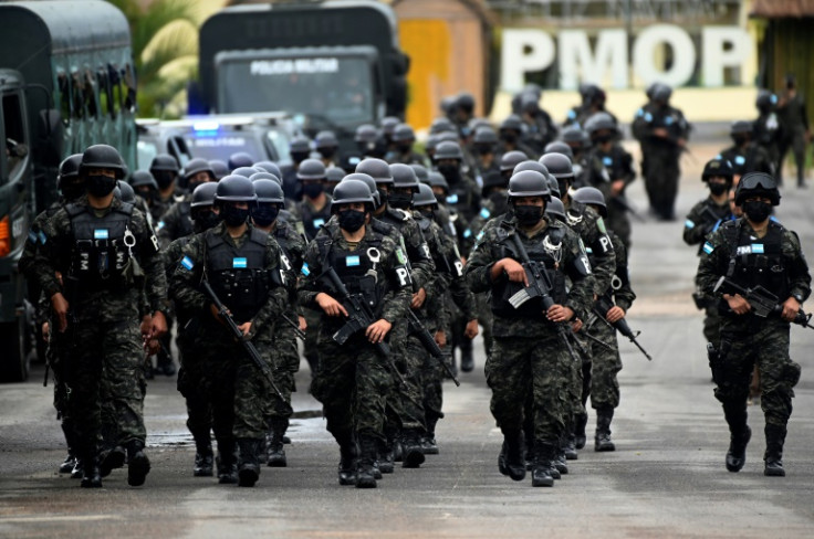 Polícia militar hondurenha em Tegucigalpa