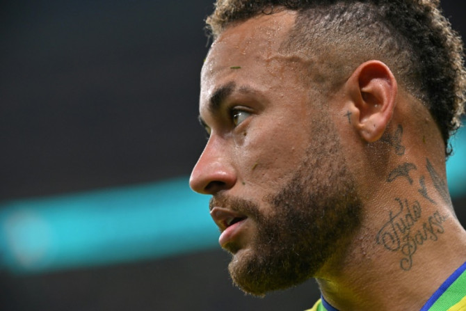O atacante brasileiro Neymar, visto aqui na Copa do Mundo de 2022 no Catar, é um fervoroso defensor do presidente de direita Jair Bolsonaro