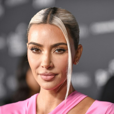 Kim Kardashian é embaixadora da marca de celebridades da casa de moda de luxo Balenciaga