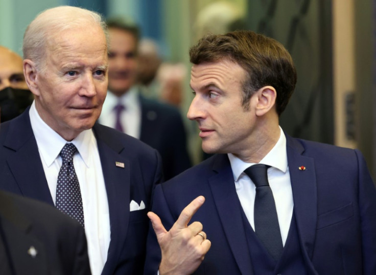 Emmanuel Macron (R) será o primeiro presidente francês a ser recebido em duas visitas de Estado aos EUA