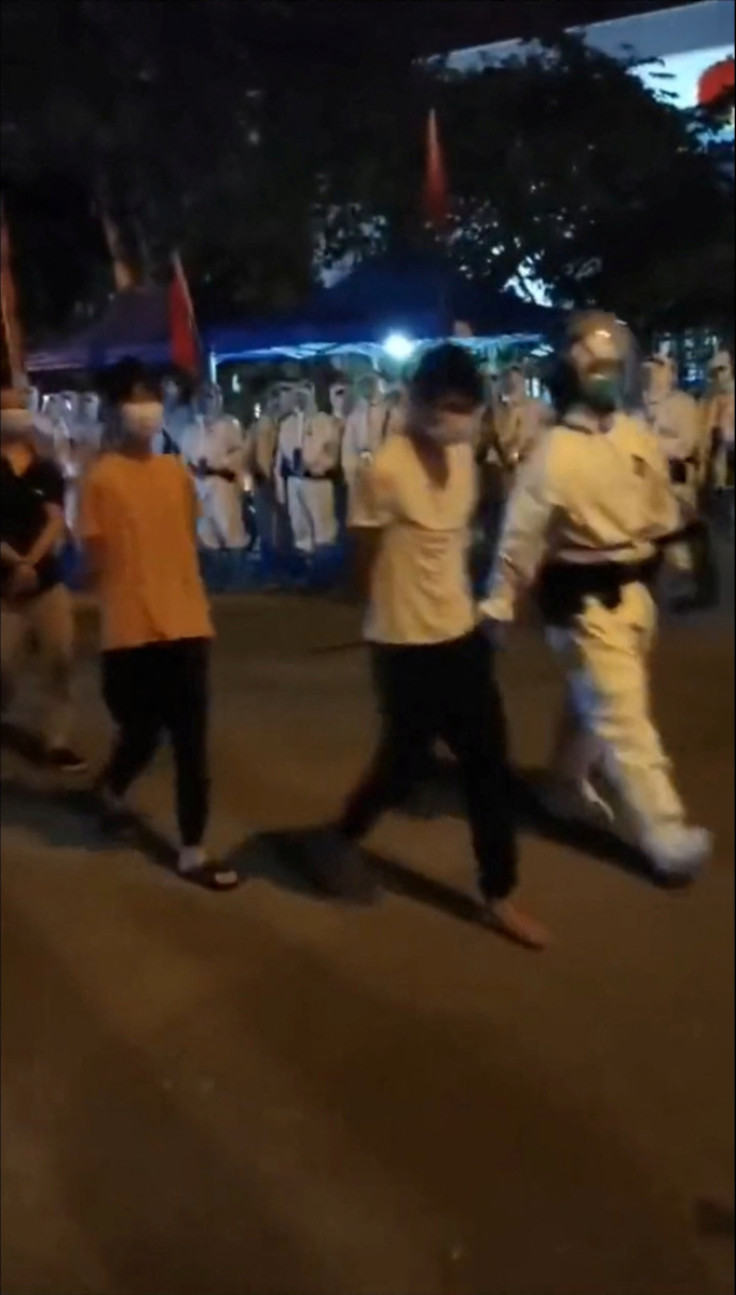 Protesto contra as restrições do COVID-19 em Guangzhou