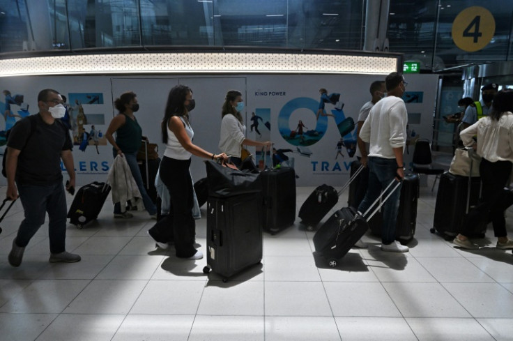 A Tailândia disse que atingiu a marca de 10 milhões de viajantes em 2022, enquanto seu principal setor de turismo se recupera da pandemia de Covid