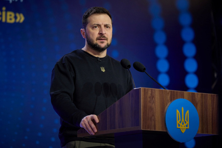 O presidente da Ucrânia, Zelenskiy, participa de um fórum internacional de direitos humanos em Kiev