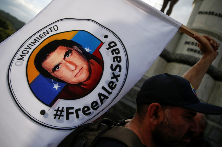 Manifestantes do movimento "Free Alex Saab" participam de caravana, em Caracas