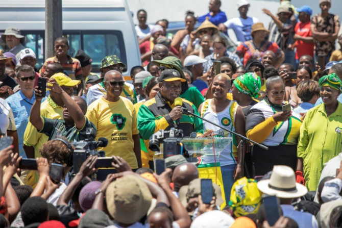 Presidente sul-africano Cyril Ramaphosa corre risco de impeachment