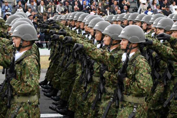 A reforma da defesa será descrita em três documentos de defesa e segurança