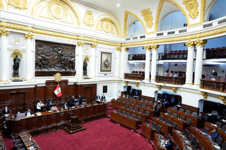 Parlamentares da oposição peruana lançam terceira tentativa de impeachment contra Castillo