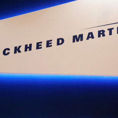 O logotipo da Lockheed Martin é visto durante o show aéreo Japan Aerospace 2016 em Tóquio