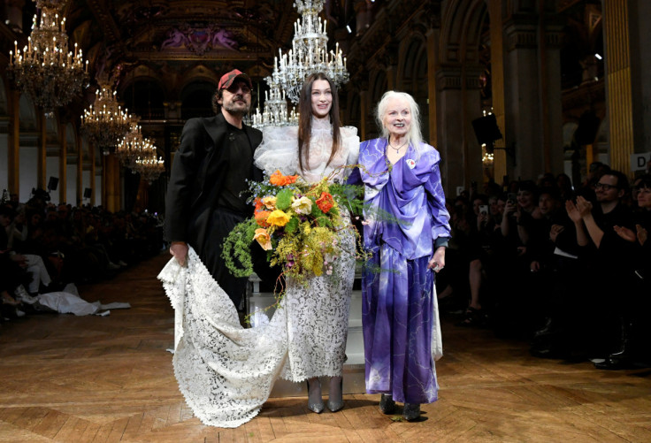 Desfile da coleção Vivienne Westwood na Semana de Moda de Paris