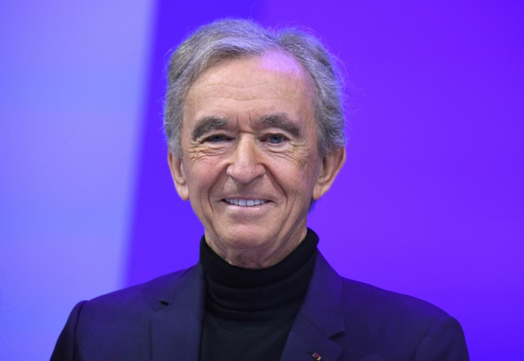 O empresário francês Bernard Arnault, de 73 anos, dirige o LVMH, o maior grupo de luxo do mundo