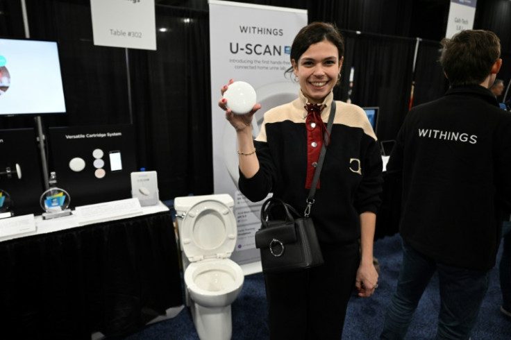A empresa digital de saúde e bem-estar Withings revelou um dispositivo U-Scan que permite que as pessoas analisem sua urina fazendo xixi como normalmente fariam no banheiro