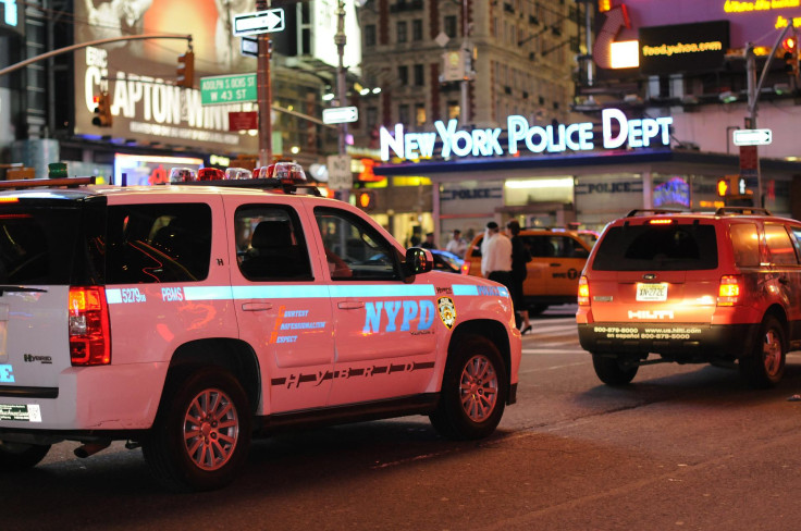 Carros de polícia do departamento de polícia de Nova York