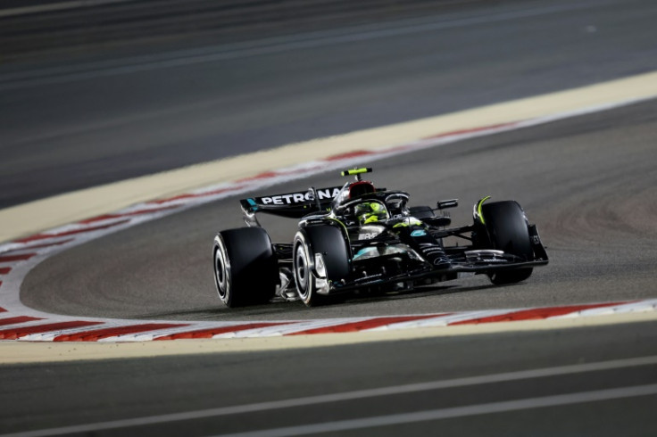 Tarefa difícil: Lewis Hamilton a caminho do quinto lugar no Grande Prêmio do Bahrein
