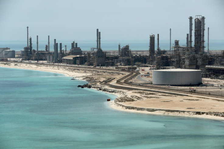Visão geral da refinaria de petróleo Ras Tanura da Saudi Aramco e terminal de petróleo na Arábia Saudita