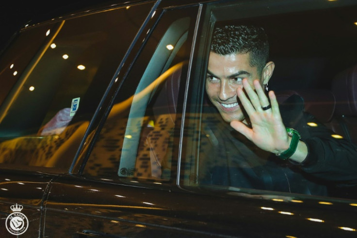 Cristiano Ronaldo chegou à Arábia Saudita sob forte esquema de segurança na noite desta segunda-feira