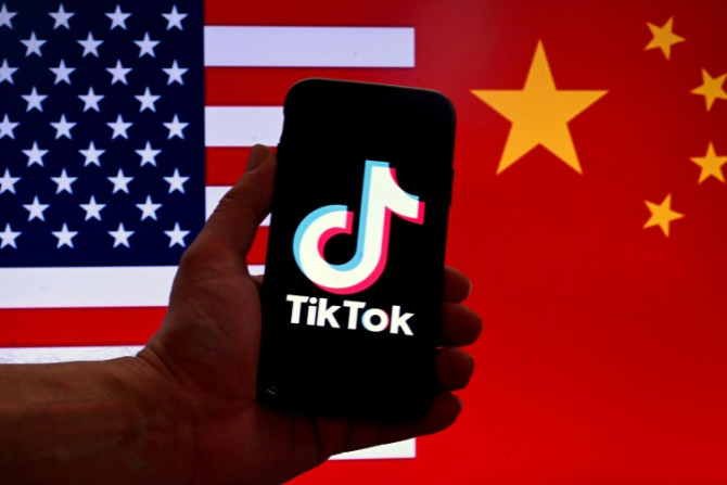 Os Estados Unidos estão avaliando se devem banir o TikTok por preocupações sobre seus laços com o governo chinês