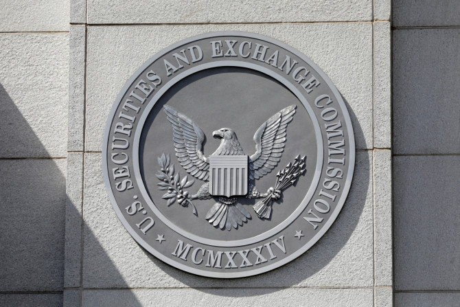 O selo da Securities and Exchange Commission (SEC) dos EUA é visto em sua sede em Washington, DC