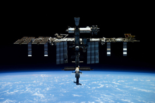 ISS é fotografada pela tripulação da Expedição 66