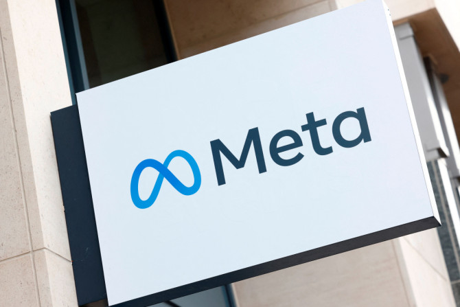 Logotipo do grupo empresarial Meta Platforms é visto em Bruxelas