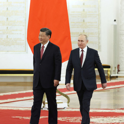 Putin da Rússia conversa com Xi da China em Moscou