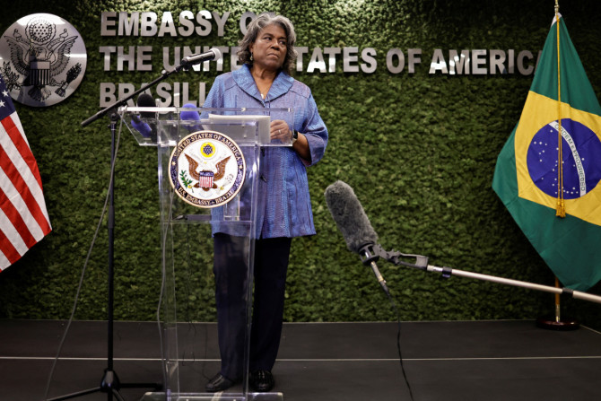 Embaixadora dos EUA nas Nações Unidas, Linda Thomas-Greenfield, durante coletiva de imprensa na Embaixada dos Estados Unidos em Brasília