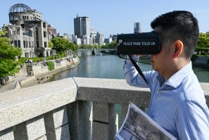 Um passeio de realidade virtual permite que as pessoas experimentem Hiroshima como era antes, durante e depois do ataque atômico de 1945