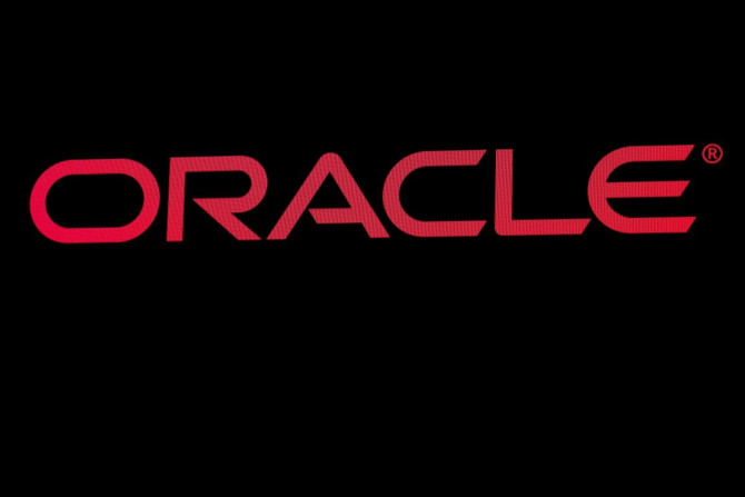 O logotipo da empresa Oracle Corp. é exibido em uma tela no pregão da Bolsa de Valores de Nova York (NYSE) em Nova York, EUA, em 18 de setembro de 2019.