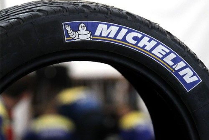 Um pneu Michelin é visto no circuito de Le Mans, no centro da França